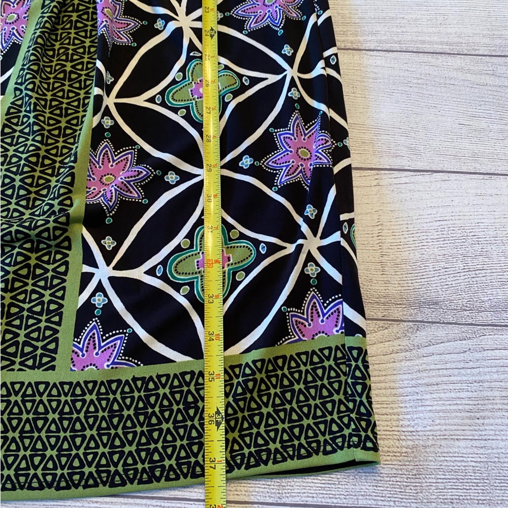 Floral Geometric Dress - Picture 9 of 9